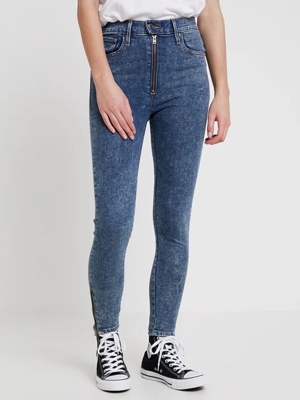 Levi's exposed zipper details acid medium wash skinny jeans size 26 NWOT